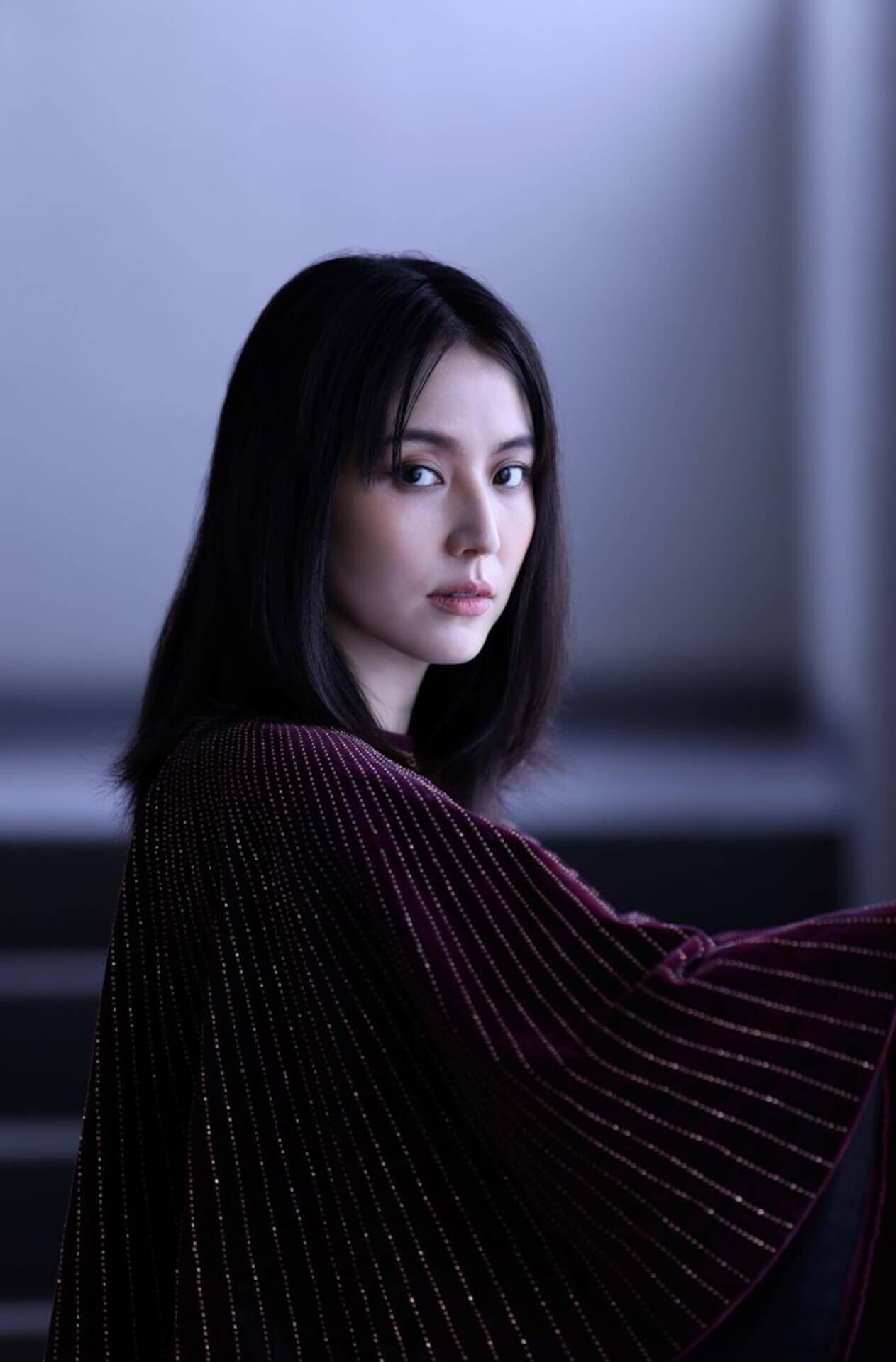 長澤まさみの妖麗な魅力が詰まった写真集『ビューティフルマインド』が発売前に重版決定！累計3万部を突破