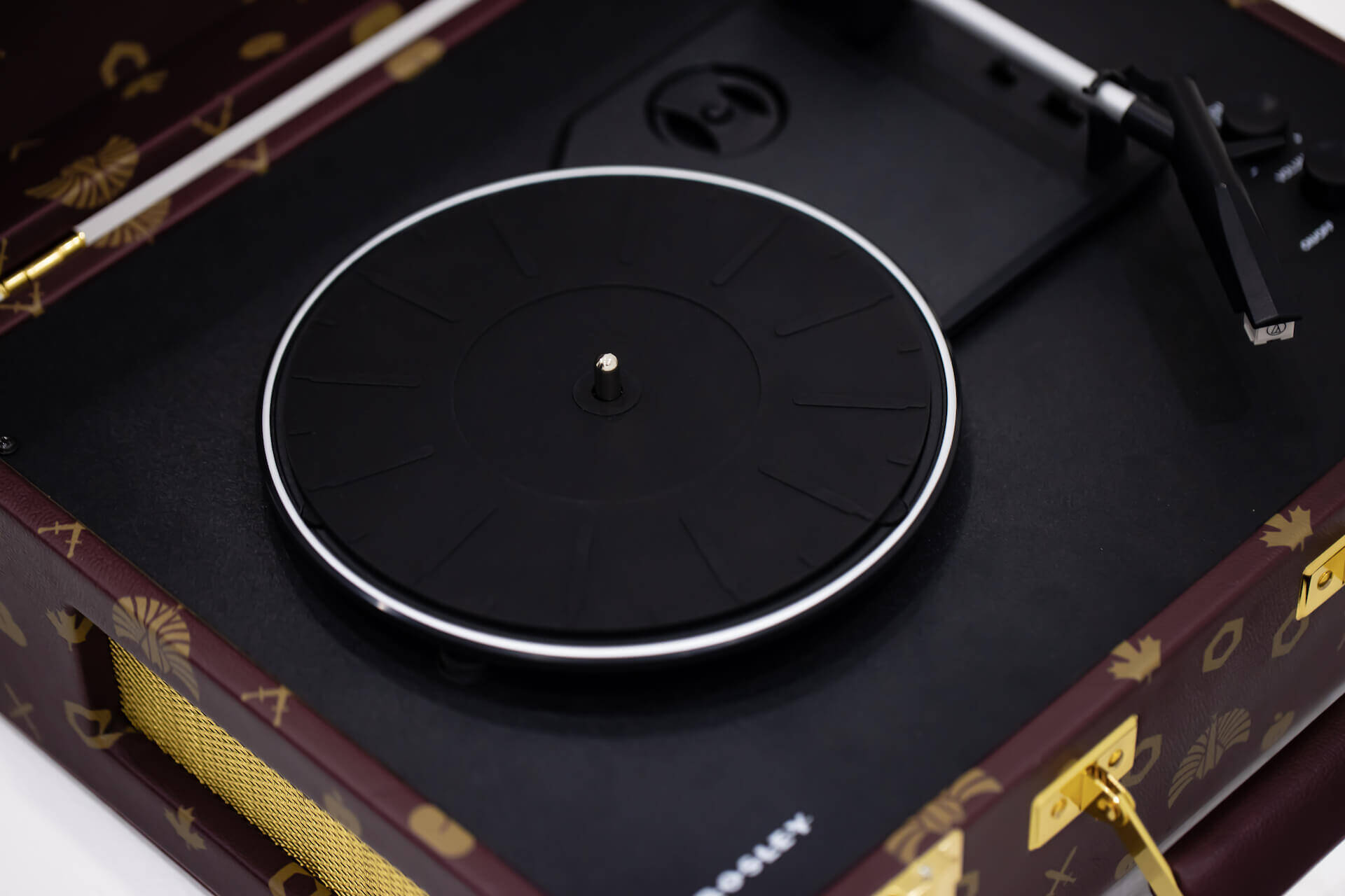 東京事変 (トウキョウジヘン) CROSLEY社トランク型ポータブル 東京事変 
