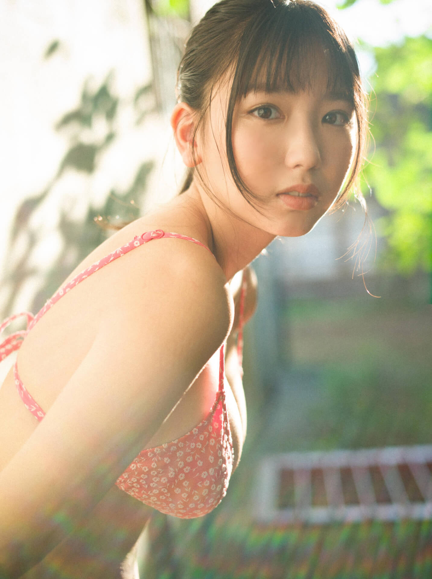 沢口愛華のセクシー美ボディ＆キュートな笑顔が炸裂！映像＆スチールを収録した『1st DVD＆PHOTOBOOK』が発売決定