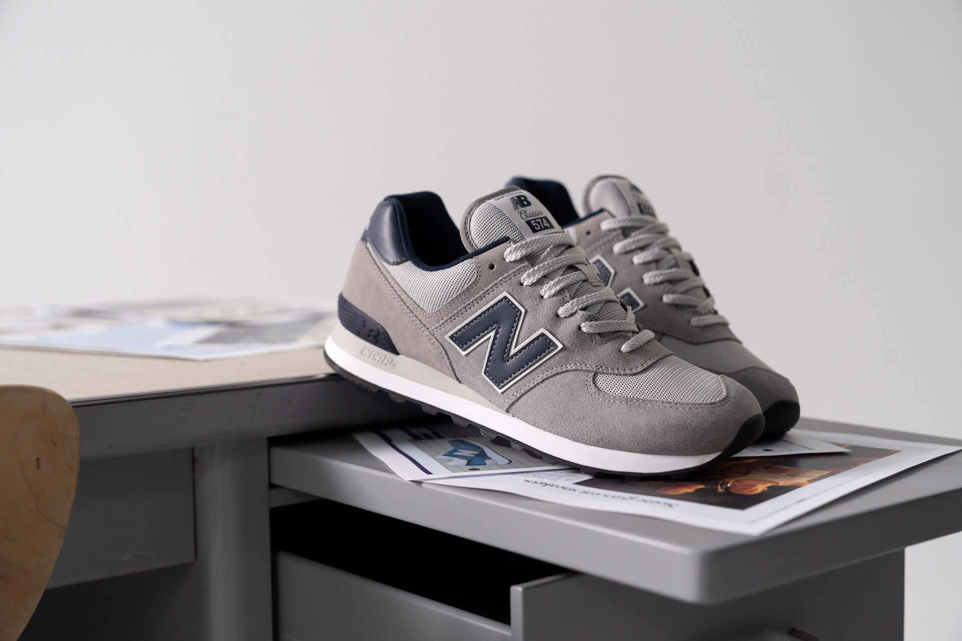 ニューバランス「574」に歴代モデルのカラーからインスパイアされた「574 HISTORY CLASS PACK」が登場！