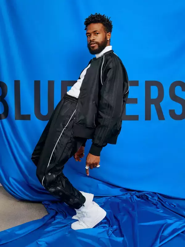 「adidas Originalsから最高峰の新作アパレルコレクション「Blue Version」が登場！DUCKWRTHを起用したルックも公開」の画像