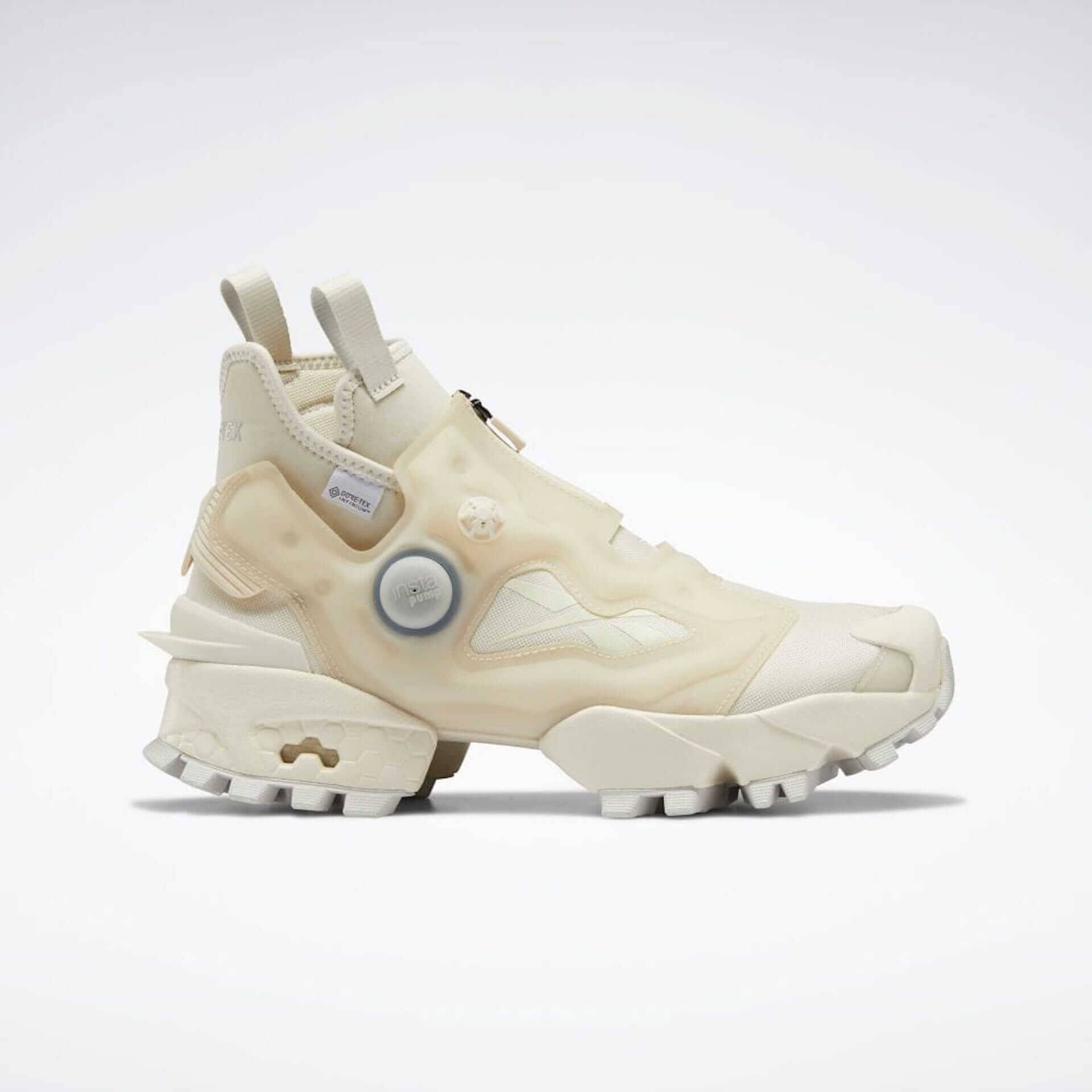 リーボックを代表する「インスタポンプフューリー」からブーツスタイルの「INSTAPUMP FURY X GTX」が登場！