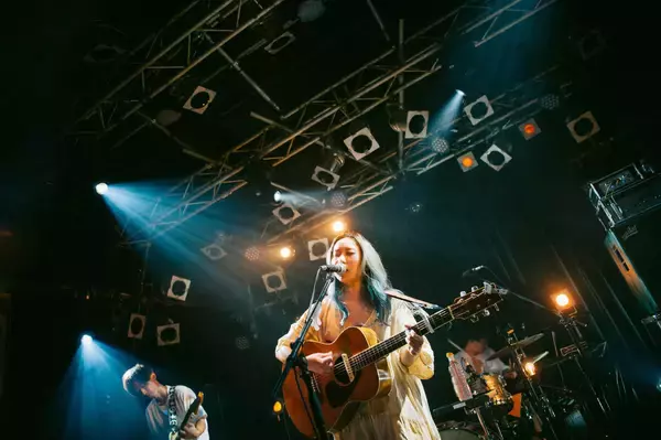 「ライブレポート：Lilubayが初ワンマンライブでaddからの改名の決意をステージで表現」の画像