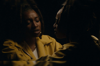 Little Simzが新作『Sometimes I Might Be Introvert』より“I Love You, I Hate You”のMVを公開！