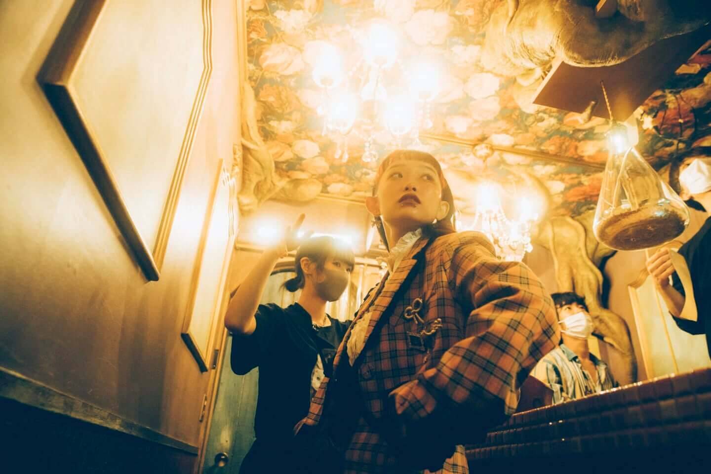 同世代のクリエイターと一緒に新しい『水曜日のカンパネラ』を作っていきたい──2代目・詩羽が00年代生まれの映像監督・マイに新曲を託した理由