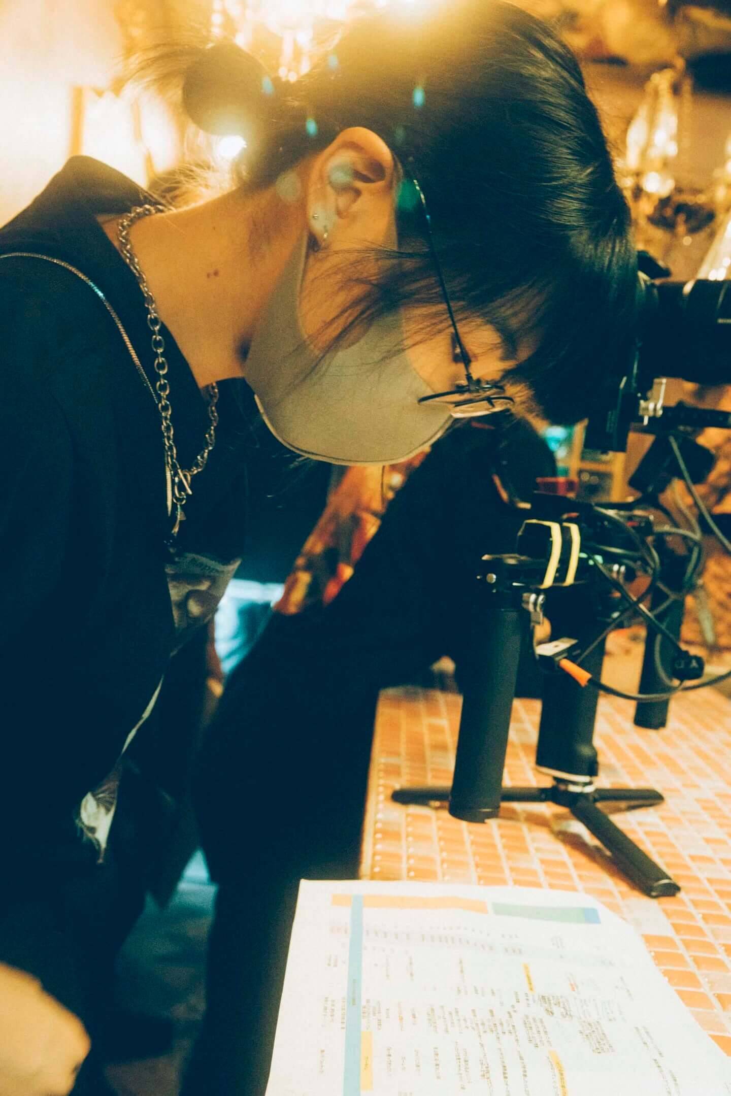 同世代のクリエイターと一緒に新しい『水曜日のカンパネラ』を作っていきたい──2代目・詩羽が00年代生まれの映像監督・マイに新曲を託した理由