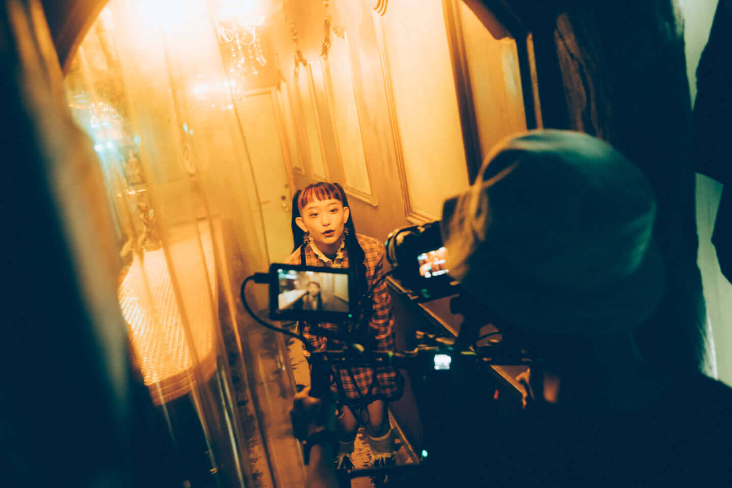 同世代のクリエイターと一緒に新しい『水曜日のカンパネラ』を作っていきたい──2代目・詩羽が00年代生まれの映像監督・マイに新曲を託した理由