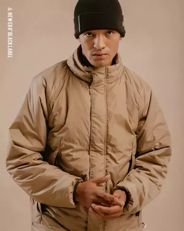 NEW ERA BLACK LABELからバーシティジャケット＆パフジャケットが登場！ブラック、ベーシック／シンプルの2色がラインナップ