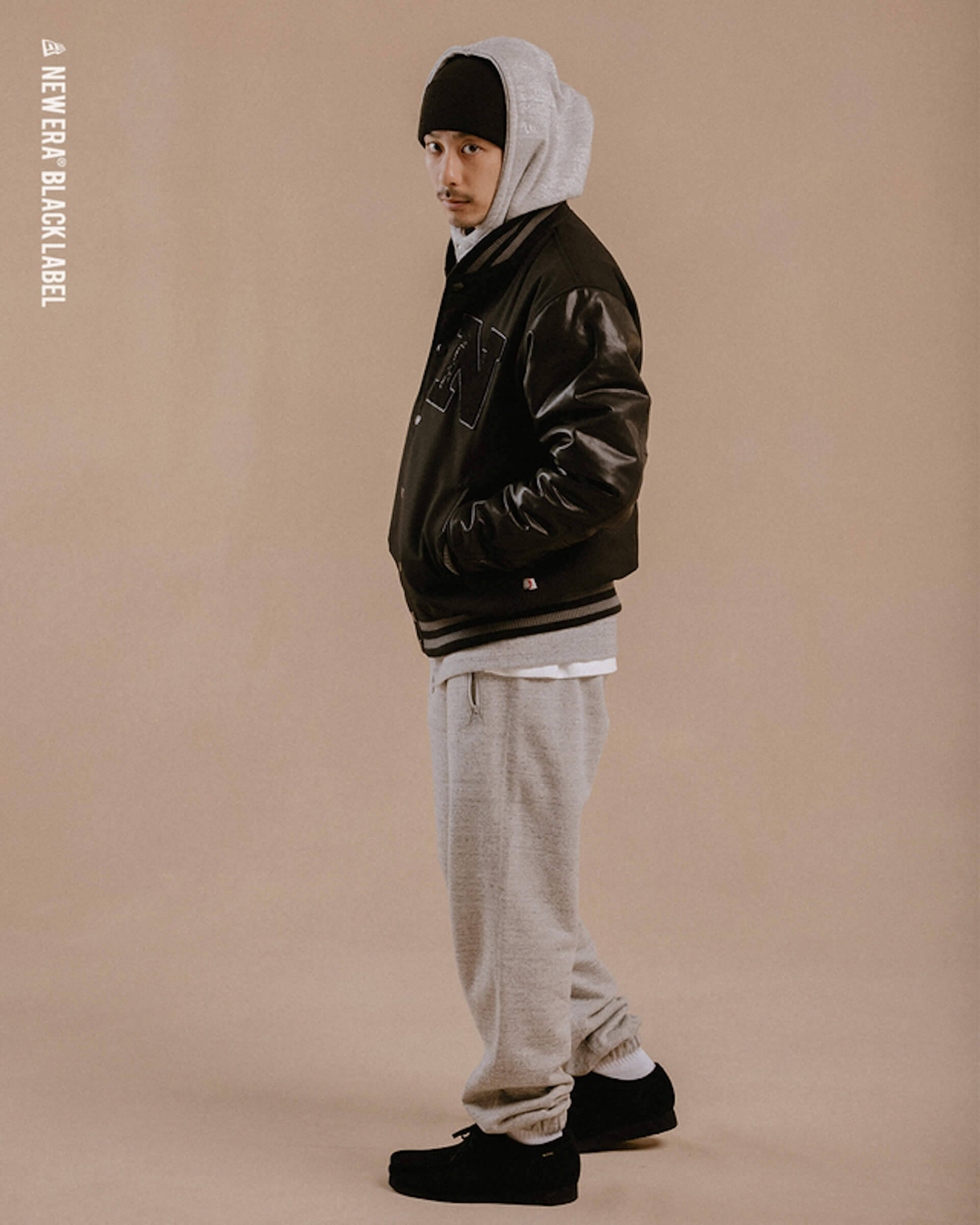 NEW ERA BLACK LABELからバーシティジャケット＆パフジャケットが登場！ブラック、ベーシック／シンプルの2色がラインナップ