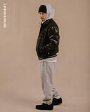 「NEW ERA BLACK LABELからバーシティジャケット＆パフジャケットが登場！ブラック、ベーシック／シンプルの2色がラインナップ」の画像4