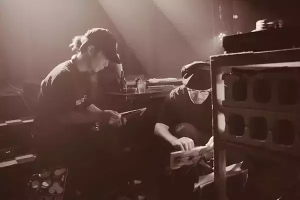 RHYME＆Bの福岡のDJ YMGとの新作MixCD『TWO LIGHTⅡ』がリリース決定！