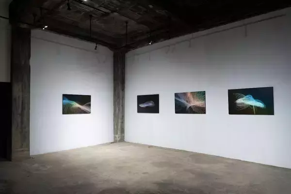 「evalaが＜ATAMI ART GRANT＞に参加！平面絵画シリーズ『Score of Presence – ATAMI ver.』が展示」の画像