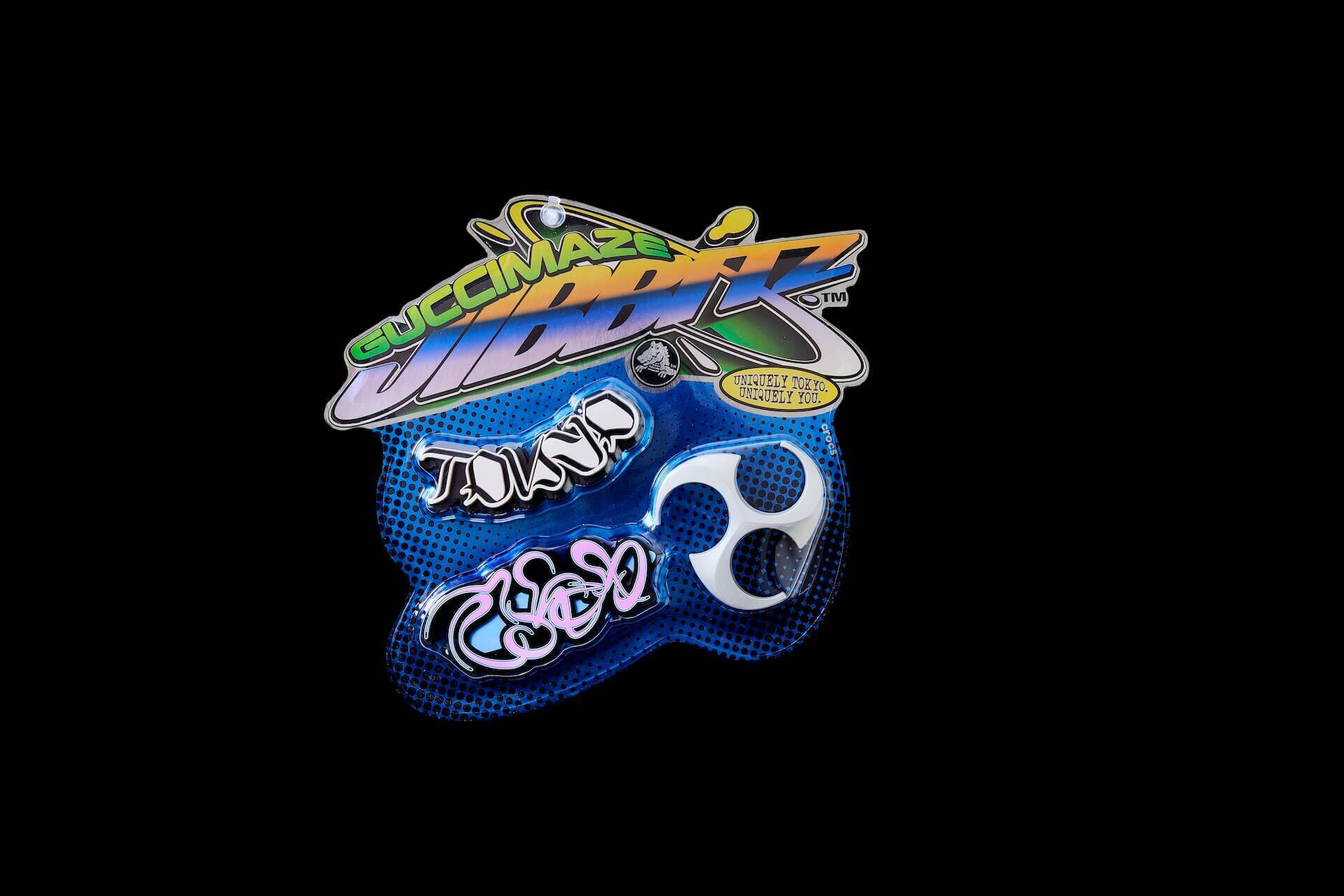 crocsとGUCCIMAZEのコラボシビッツチャーム『GUCCIMAZE® JIBBITZ TOKYO』が発売決定！
