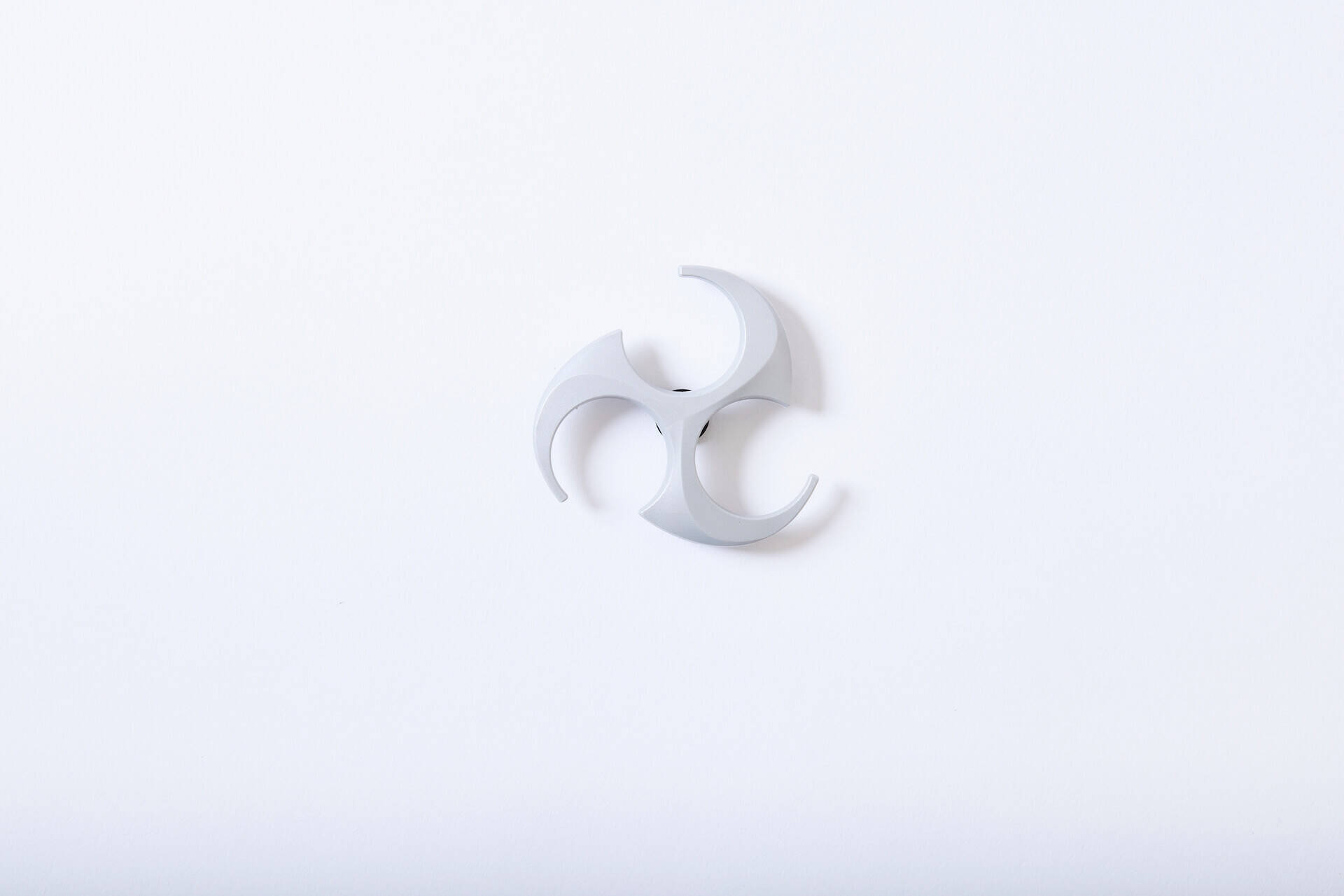 crocsとGUCCIMAZEのコラボシビッツチャーム『GUCCIMAZE® JIBBITZ TOKYO』が発売決定！