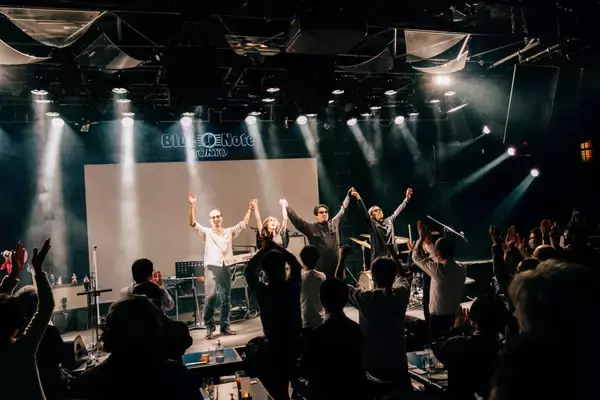 「ライブレポート： Rei、ブルーノート東京で繰り広げられた白熱のジャムセッション ＜JAM！ JAM！ JAM！＞」の画像