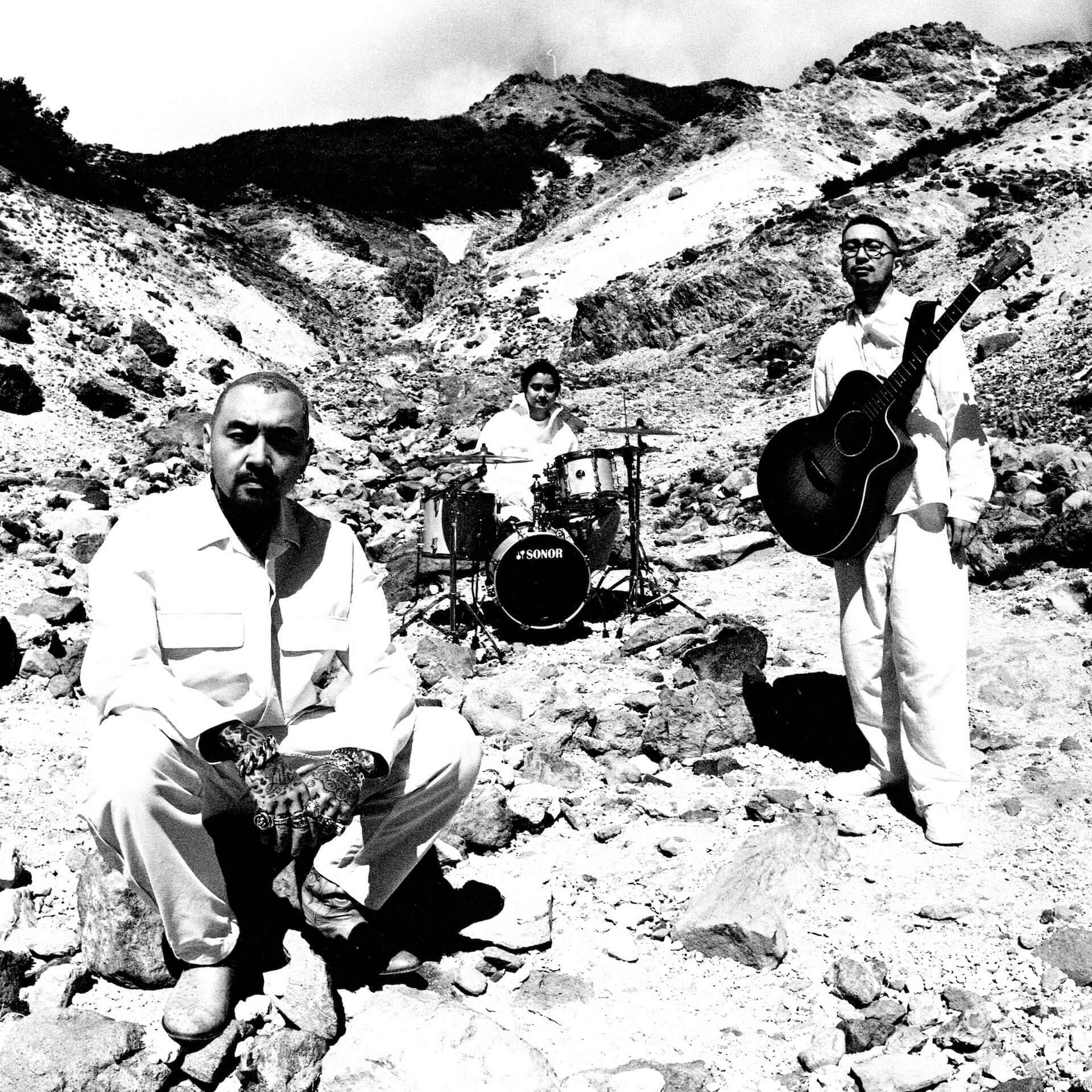 DOG HOUSE STUDIOで死生のスペシャルライブ動画が明日公開！ANARCHYがゲストに登場