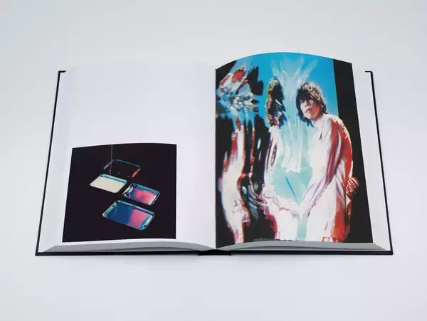 「奥山由之のクライアントワークをまとめた写真集『BEST BEFORE』が発売決定！米津玄師の推薦コメントが到着」の画像