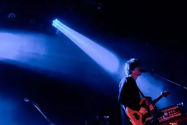 「「何かがおかしい」──OGRE YOU ASSHOLE、2023年3月18日東京ワンマンライブの違和感を言語化する」の画像