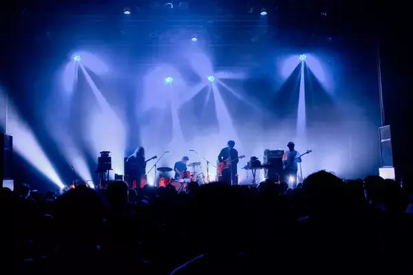 「「何かがおかしい」──OGRE YOU ASSHOLE、2023年3月18日東京ワンマンライブの違和感を言語化する」の画像