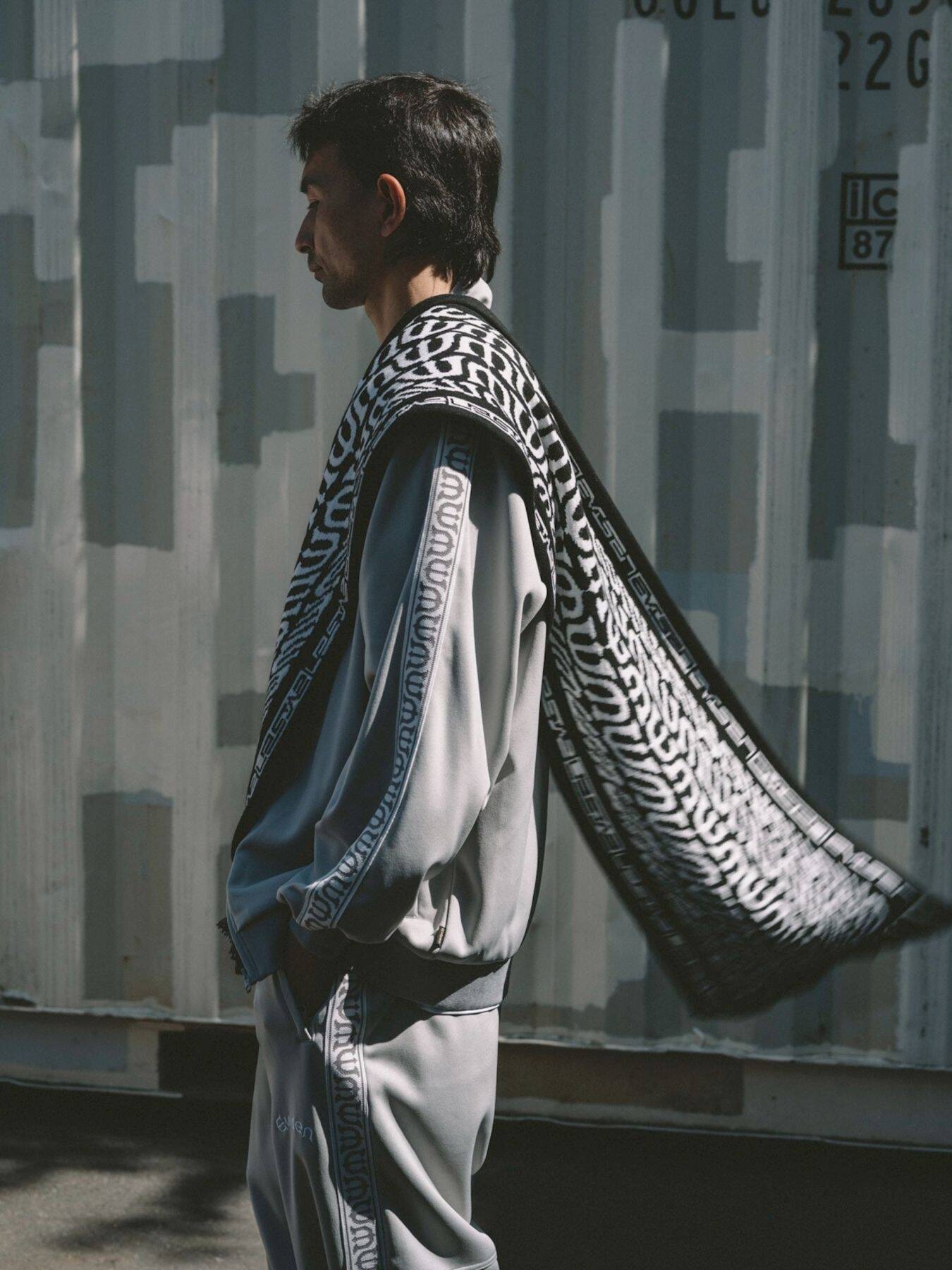 Evisen Skateboardsが2025年秋冬コレクションのルックブックを公開