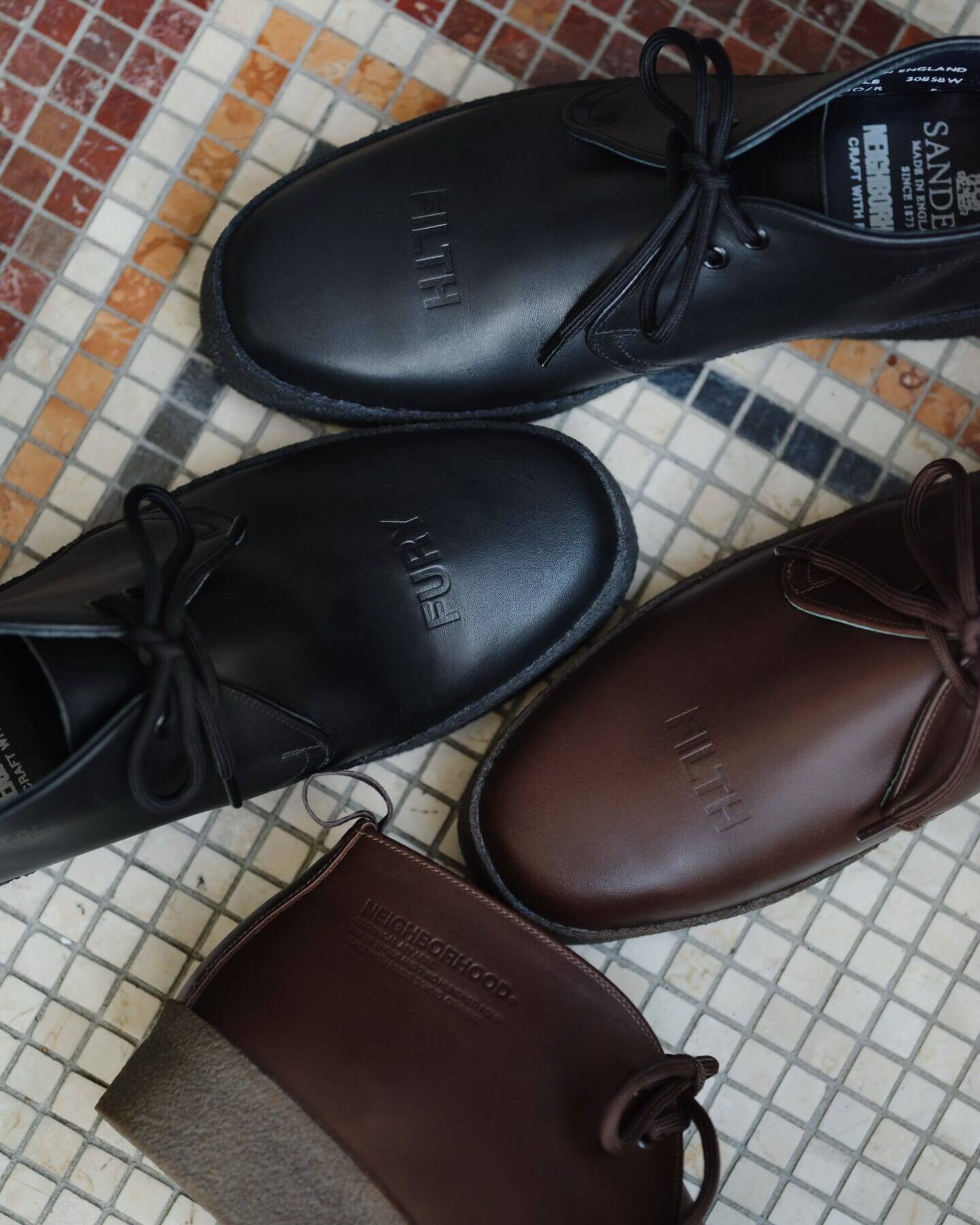 〈NEIGHBORHOOD®〉が〈SANDERS〉との最新コラボレーションを発表