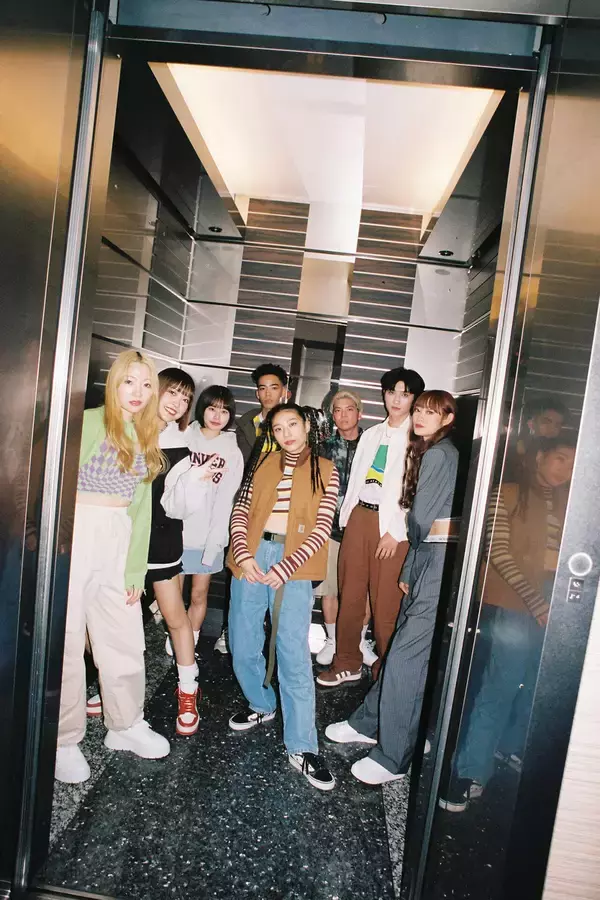 「わたしたちのためのグループ──新生lyrical school、インタビュー＆「NEW WORLD」レビュー」の画像