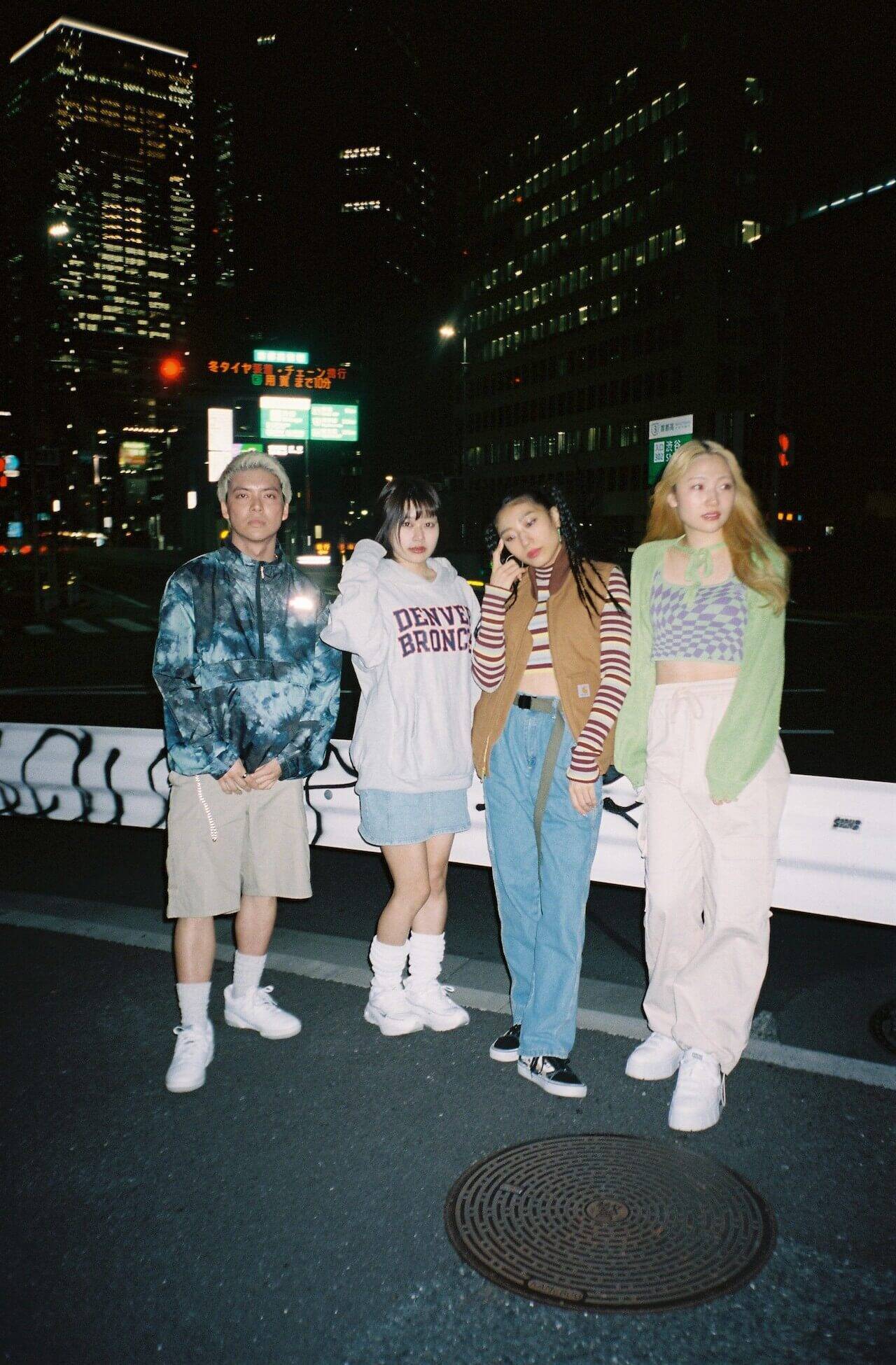 わたしたちのためのグループ──新生lyrical school、インタビュー＆「NEW WORLD」レビュー