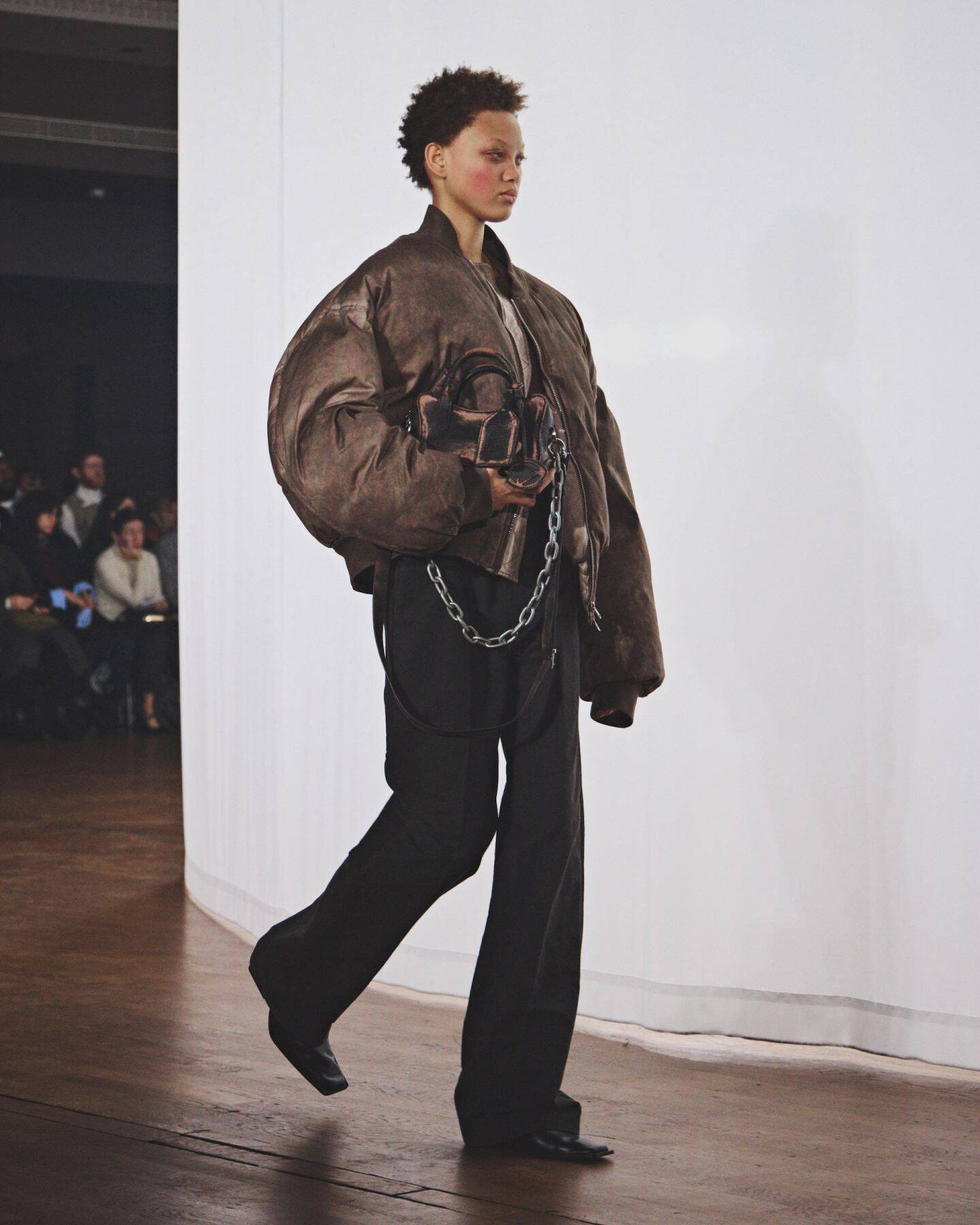 〈CAMPERLAB〉が2026年秋冬コレクションを発表