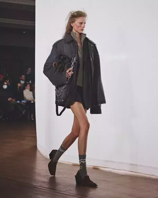 「〈CAMPERLAB〉が2026年秋冬コレクションを発表」の画像