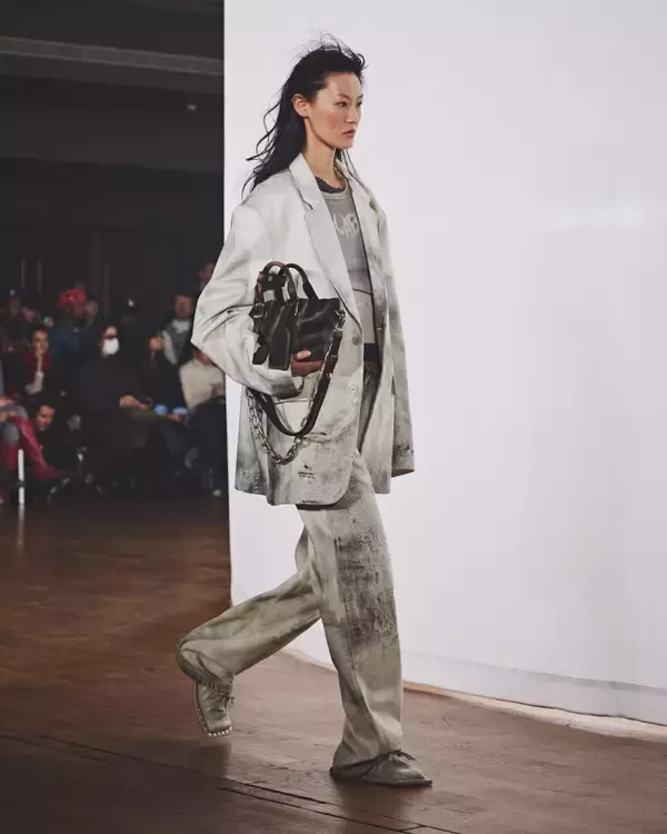 「〈CAMPERLAB〉が2026年秋冬コレクションを発表」の画像