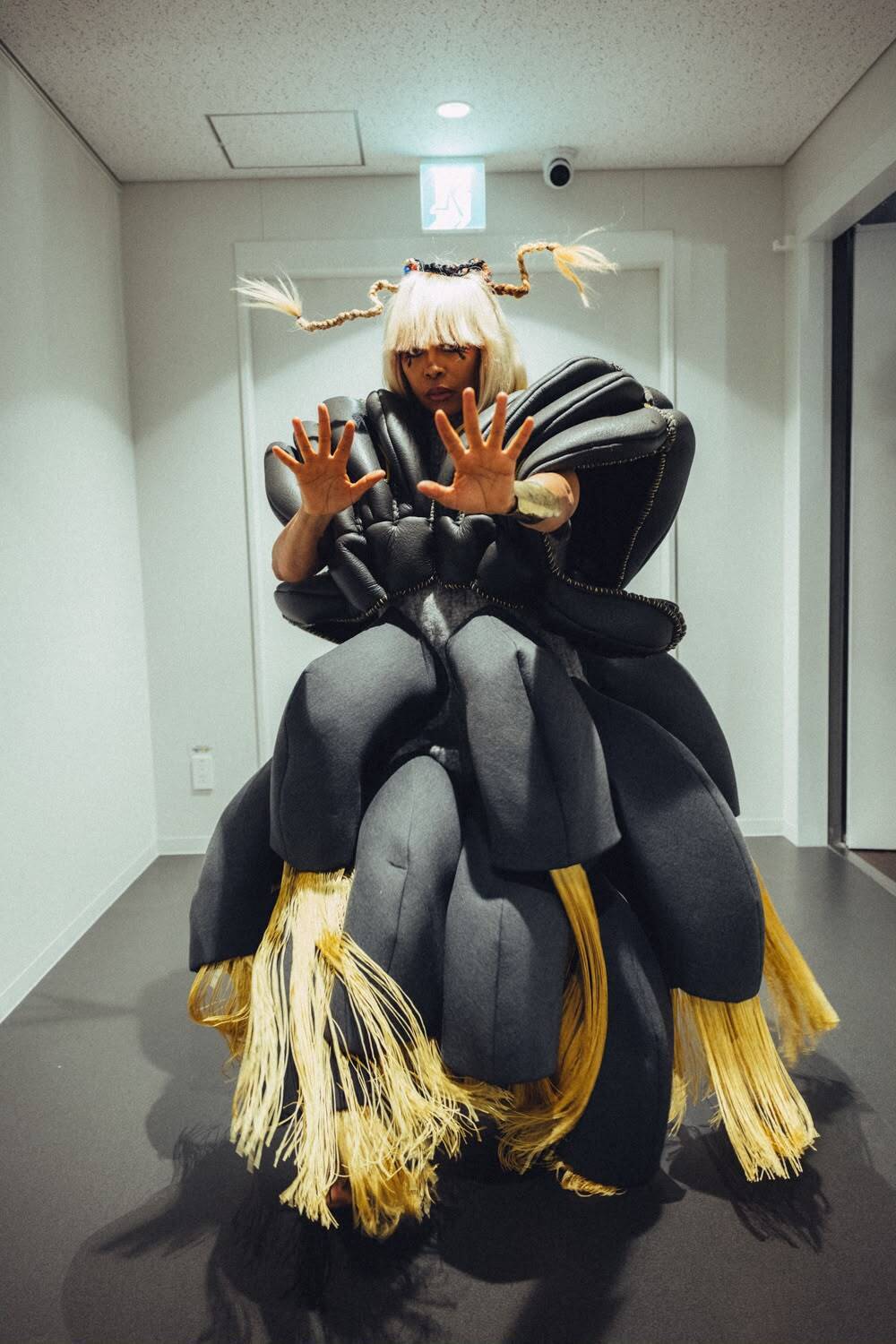 アーティスト Erykah Baduによる新たなライブプロジェクト＜IMEHO＞が世界ツアーを日本から開催