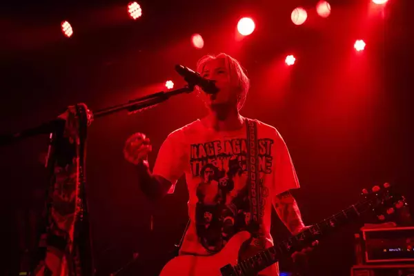 「【REPORT】Dragon Ash × Age Factory 世代を超えた“同じ山”。LIQUIDROOMを自由で満たした一夜」の画像