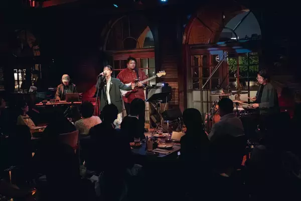 「【REPORT】 ZIN × Som 「BLUEW」が醸成する、共に生き抜くための意志。」の画像