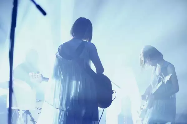 「羊文学が初の全国ツアー＜羊文学 TOUR 2022 “OOPARTS”＞を開催！新曲“光るとき”の配信リリースも決定」の画像