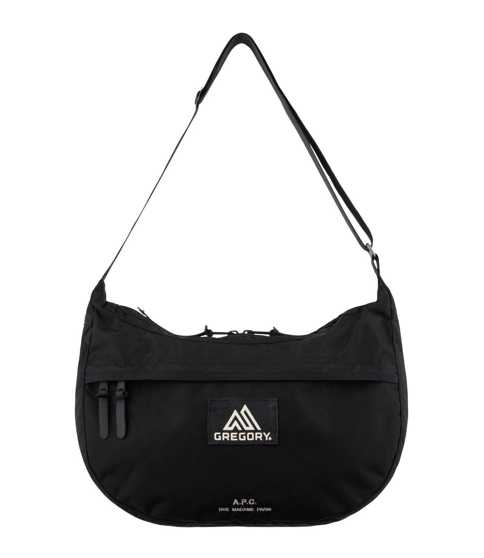 〈A.P.C.〉が〈GREGORY〉との初となるコラボレーションを発売