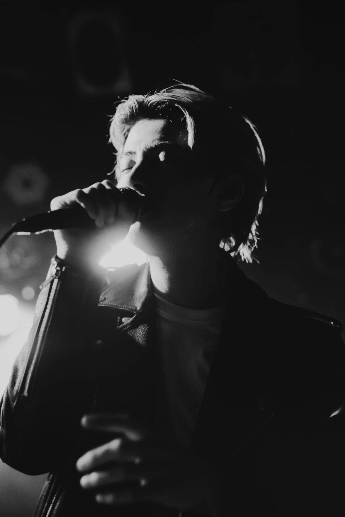LET ME KNOW、初のアルバムツアーで掴んだ“自分たちらしいライブ”｜『Still Romance』から『Re: Still Romance』へ