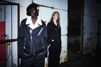 〈Schott〉が〈Dickies®〉とのコラボアイテムを元旦より発売