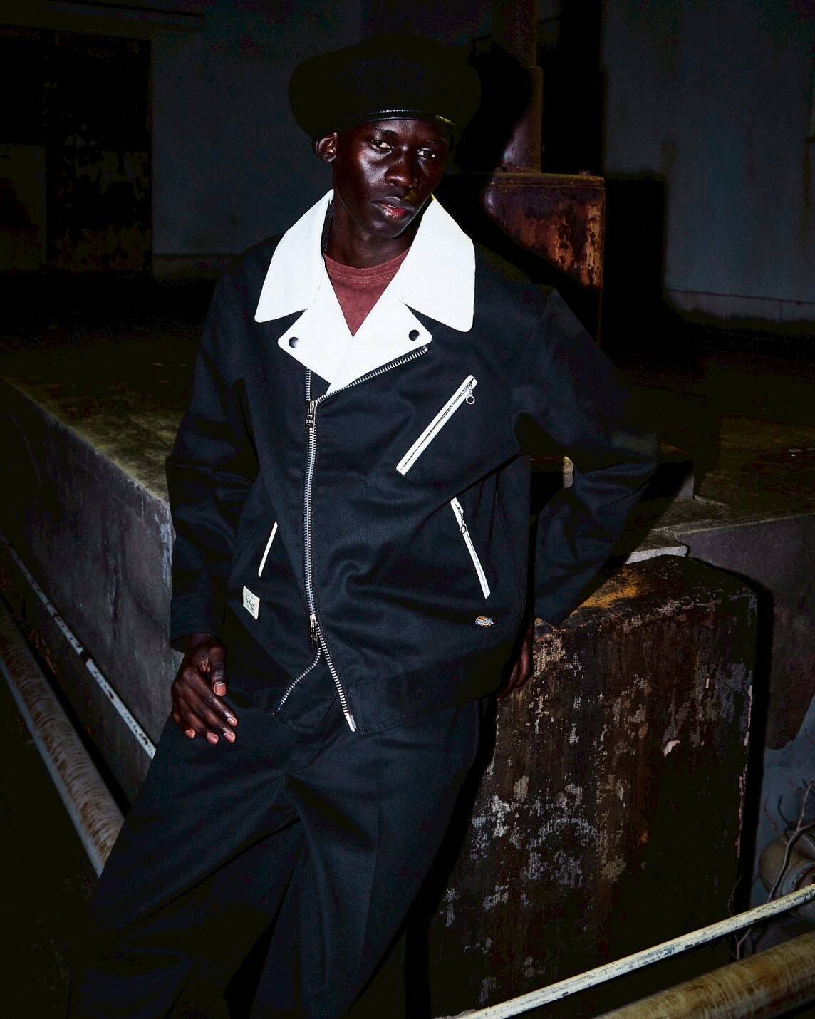 〈Schott〉が〈Dickies®〉とのコラボアイテムを元旦より発売