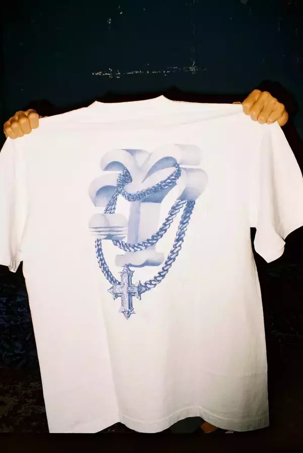 「ブレイクダンサー／アーティストのGANDHIによる個展がatmos千駄ヶ谷店にて開催｜atmos、TOPROC DRESSとのコラボアイテムも発表」の画像