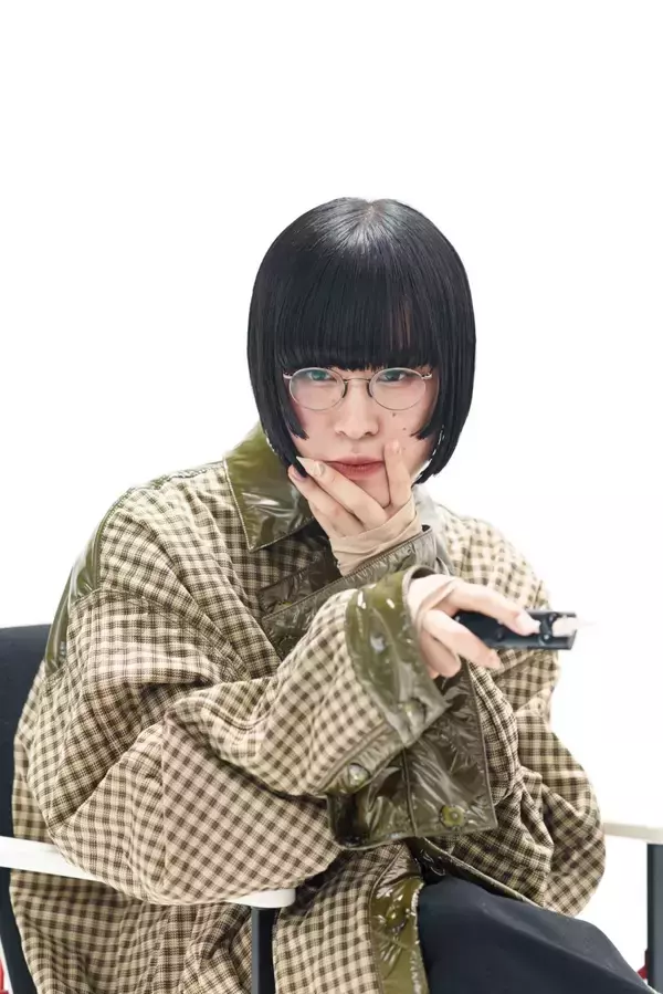 「長谷川白紙、7月リリースの最新アルバム『魔法学校』よりオープニングトラック「行っちゃった」を先行配信」の画像