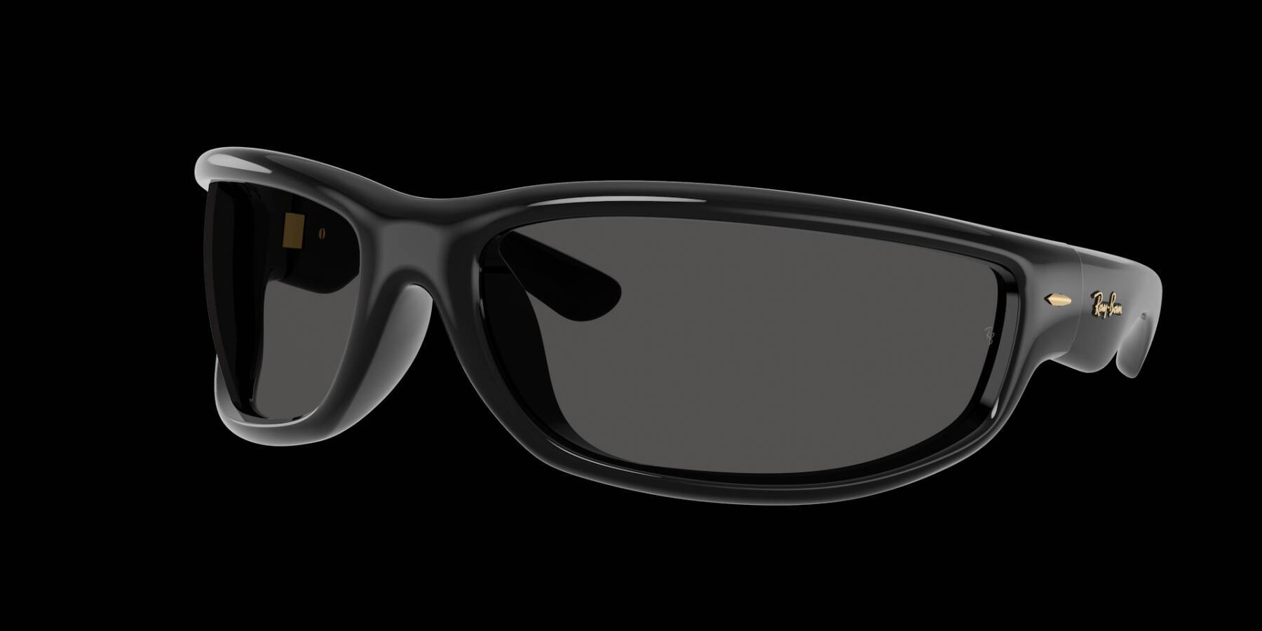 エイサップ・ロッキーによる〈レイバン〉最新コレクション “NEXT GENERATION COLLECTION”がお披露目