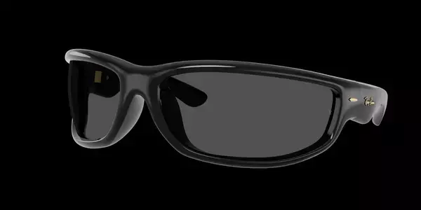 「エイサップ・ロッキーによる〈レイバン〉最新コレクション “NEXT GENERATION COLLECTION”がお披露目」の画像