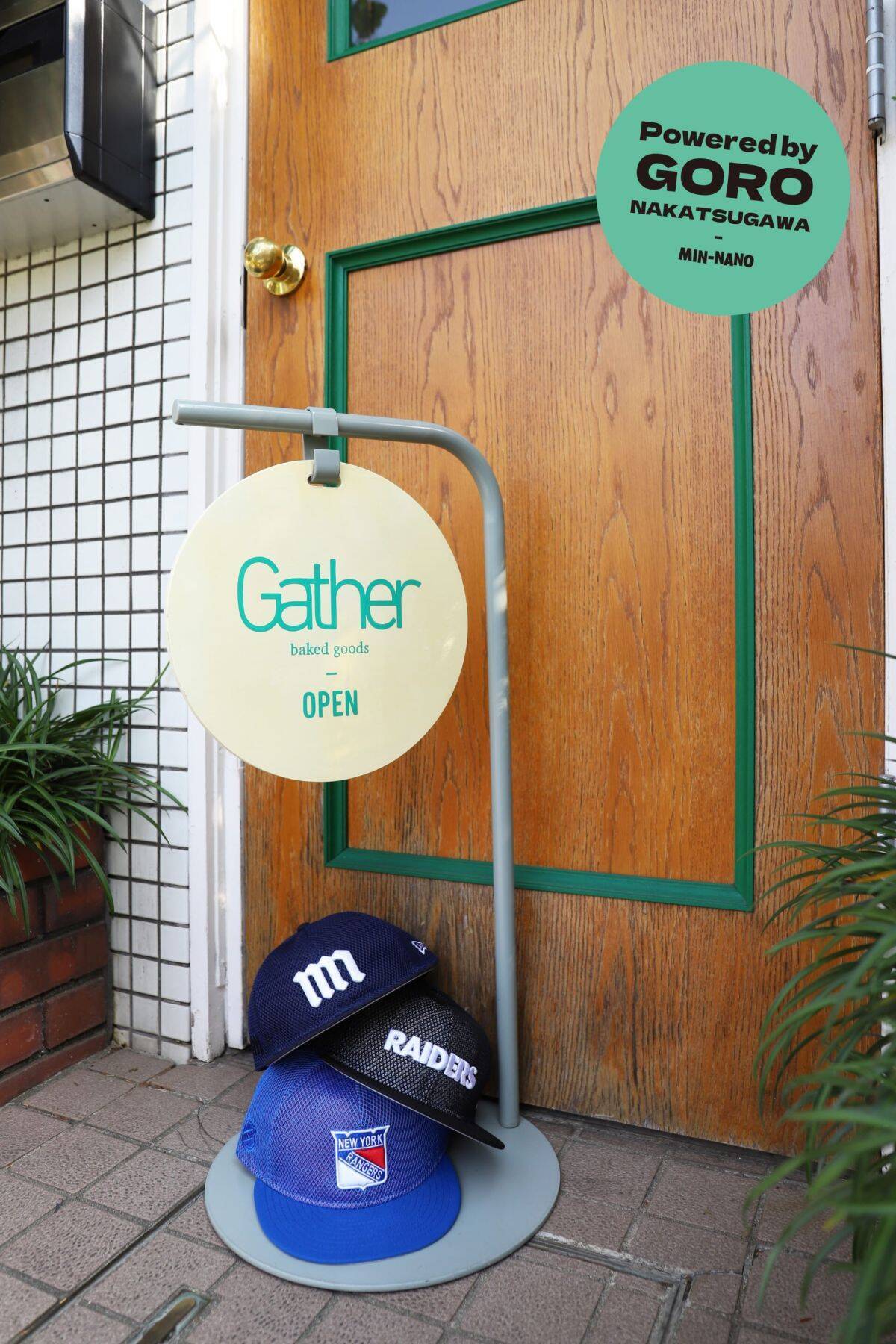 〈NEW ERA®︎〉がMIN-NANOのオーナー 中津川吾郎によるPowered by GOROの2026年春夏コレクションを発売