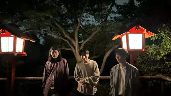 懸命に生きる人々の焦燥感や皮肉を歌に乗せる3ピースバンド ieyasuが初となるEP『Who You Are』を発売