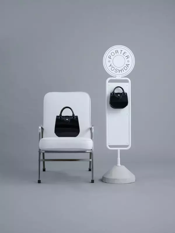 「〈PORTER〉が“バスガール”をテーマにした新作バッグシリーズ “BUS GIRL”を発売」の画像