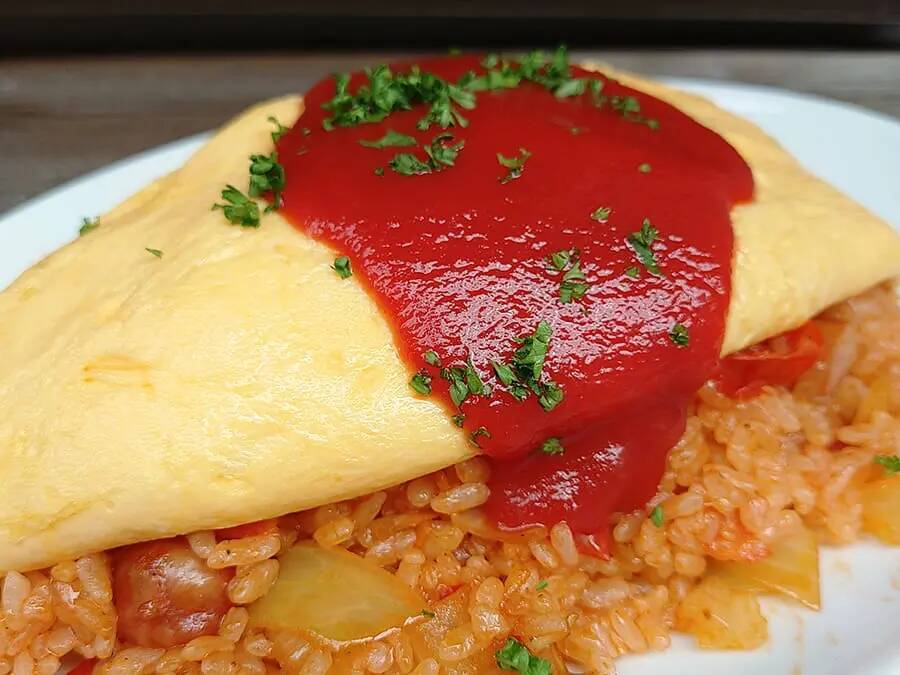 HOW TO フジロック2026： 音楽だけじゃない。 苗場を味わい尽くすフェスごはんガイド