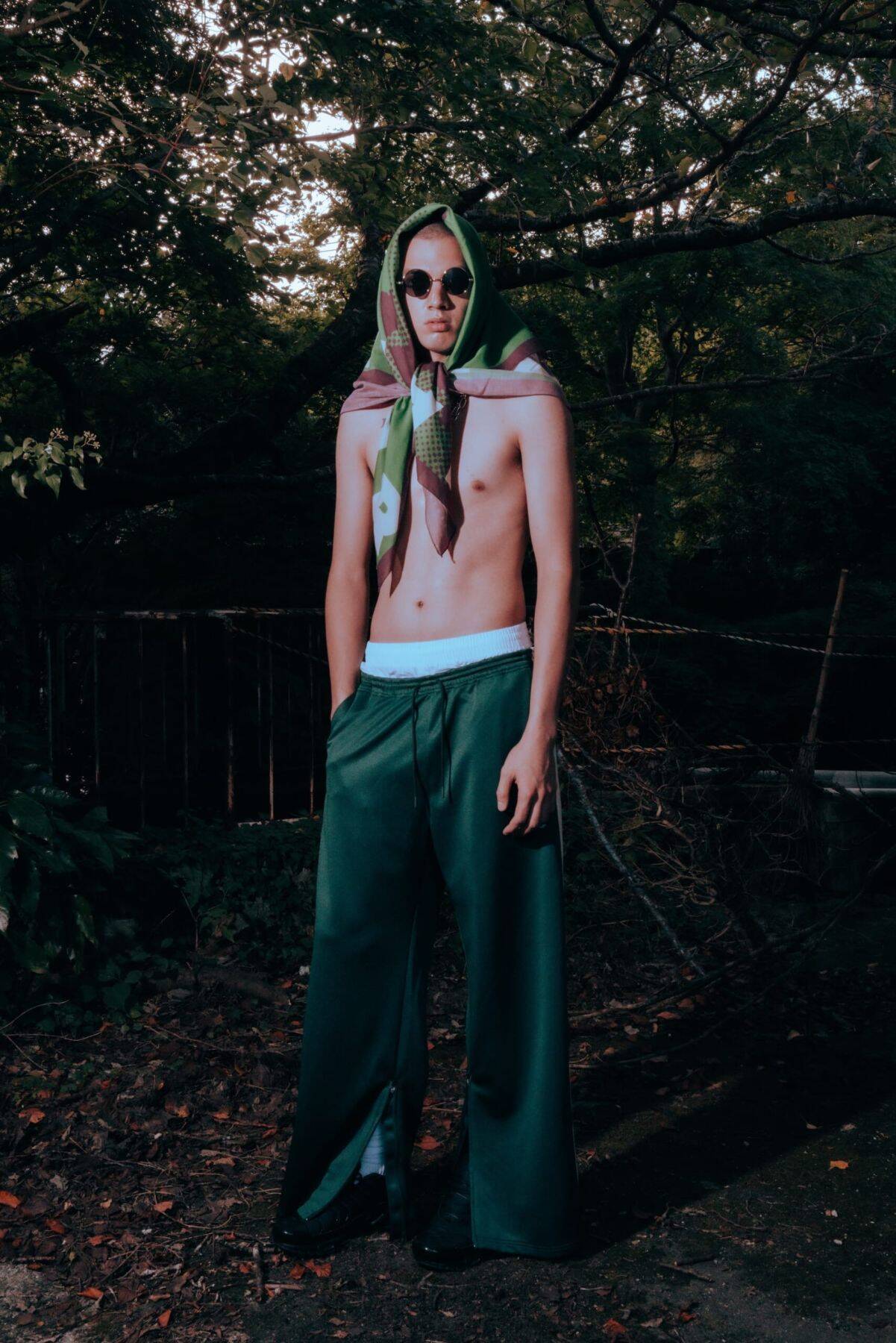 〈UNDERCOVER〉を経て独立した木村優によるブランド〈KIMRA〉がファーストコレクションを引っ提げローンチ