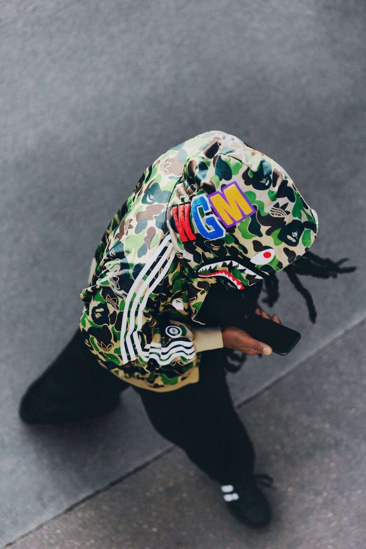 〈A BATHING APE®〉が〈adidas Originals〉との最新コラボレーションを発表
