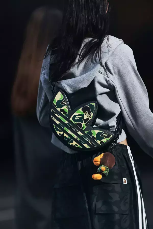 「〈A BATHING APE®〉が〈adidas Originals〉との最新コラボレーションを発表」の画像