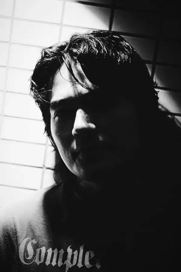 「【INTERVIEW】高岩遼　“なにもない”男が歌うジャズへの愛──7年ぶりのフルアルバム『TAKAIWA』」の画像